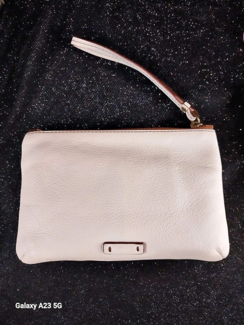 Fossil Leather Wristlet/ Clutch in Cream & Brown